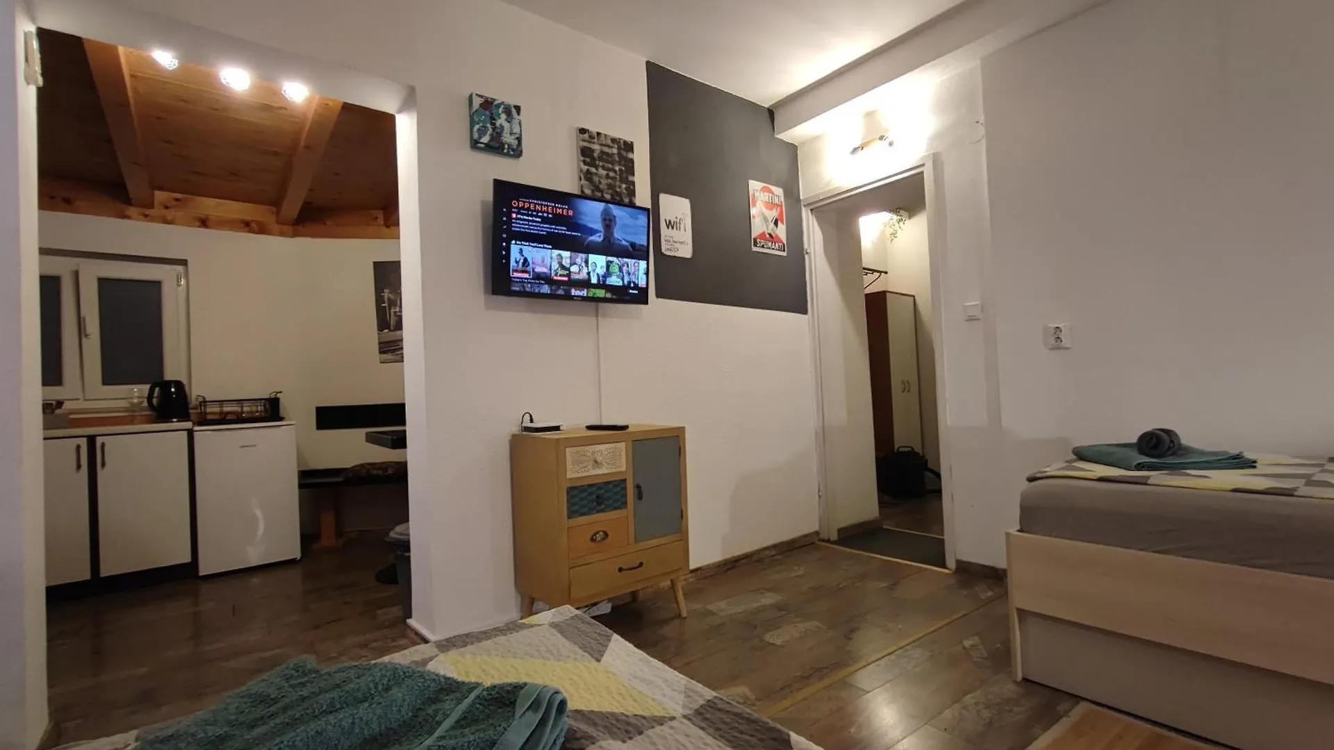 Ivana Rooms 0*, Pula Croatia