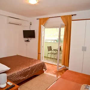 el-mirador-rooms.hotelinzadar.com/